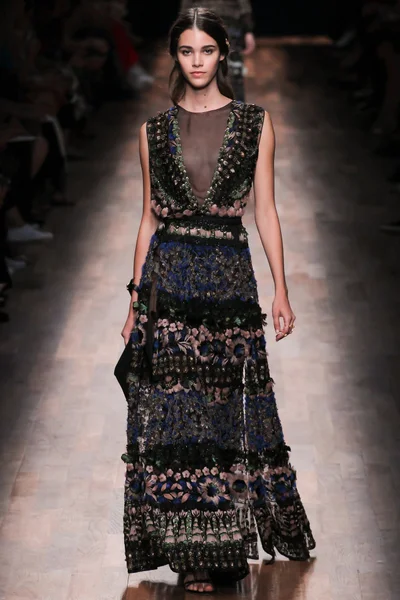 Look 60
